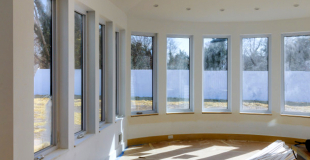 Financer une extension de maison grâce au rachat de crédit, bonne idée ?